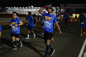 BIB: 41044, 17377
                            <button type="button" onclick="openModal(14058023)" class="btn btn-primary btn-sm float-right btn-popup" data-toggle="modal" data-target=".modal-high-quality">
                        <i class="fas fa-shopping-cart"></i> Add to Cart
                    </button>
                                            <button type="button" onclick="isThisMe(14058023, true)" class="btn btn-success btn-sm float-right btn-popup btn-isme hidden" data-toggle="tooltip" data-placement="bottom" title="นี่คือรูปของคุณใช่ไหม คลิกที่นี่เพื่อเอาเข้าอัลบั้ม">
                        <i class="fas fa-plus"></i> Add to album
                    </button>
                    <button type="button" onclick="isThisMe(14058023, false)" class="btn btn-warning btn-sm float-right btn-popup btn-isnotme hidden">
                        <i class="fas fa-ban"></i> Remove from album
                    </button>