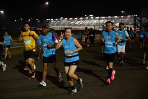 BIB: 092, 15508, 1336
                            <button type="button" onclick="openModal(14099641)" class="btn btn-primary btn-sm float-right btn-popup" data-toggle="modal" data-target=".modal-high-quality">
                        <i class="fas fa-shopping-cart"></i> Add to Cart
                    </button>
                                            <button type="button" onclick="isThisMe(14099641, true)" class="btn btn-success btn-sm float-right btn-popup btn-isme hidden" data-toggle="tooltip" data-placement="bottom" title="นี่คือรูปของคุณใช่ไหม คลิกที่นี่เพื่อเอาเข้าอัลบั้ม">
                        <i class="fas fa-plus"></i> Add to album
                    </button>
                    <button type="button" onclick="isThisMe(14099641, false)" class="btn btn-warning btn-sm float-right btn-popup btn-isnotme hidden">
                        <i class="fas fa-ban"></i> Remove from album
                    </button>
