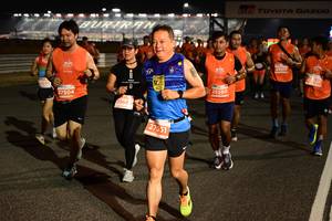 BIB: 017, 4030, 25260, 27504, 2966, 27551
                            <button type="button" onclick="openModal(14069247)" class="btn btn-primary btn-sm float-right btn-popup" data-toggle="modal" data-target=".modal-high-quality">
                        <i class="fas fa-shopping-cart"></i> Add to Cart
                    </button>
                                            <button type="button" onclick="isThisMe(14069247, true)" class="btn btn-success btn-sm float-right btn-popup btn-isme hidden" data-toggle="tooltip" data-placement="bottom" title="นี่คือรูปของคุณใช่ไหม คลิกที่นี่เพื่อเอาเข้าอัลบั้ม">
                        <i class="fas fa-plus"></i> Add to album
                    </button>
                    <button type="button" onclick="isThisMe(14069247, false)" class="btn btn-warning btn-sm float-right btn-popup btn-isnotme hidden">
                        <i class="fas fa-ban"></i> Remove from album
                    </button>