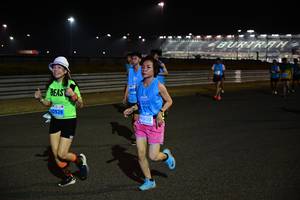 BIB: 3022, 0528, 4303
                            <button type="button" onclick="openModal(14093727)" class="btn btn-primary btn-sm float-right btn-popup" data-toggle="modal" data-target=".modal-high-quality">
                        <i class="fas fa-shopping-cart"></i> Add to Cart
                    </button>
                                            <button type="button" onclick="isThisMe(14093727, true)" class="btn btn-success btn-sm float-right btn-popup btn-isme hidden" data-toggle="tooltip" data-placement="bottom" title="นี่คือรูปของคุณใช่ไหม คลิกที่นี่เพื่อเอาเข้าอัลบั้ม">
                        <i class="fas fa-plus"></i> Add to album
                    </button>
                    <button type="button" onclick="isThisMe(14093727, false)" class="btn btn-warning btn-sm float-right btn-popup btn-isnotme hidden">
                        <i class="fas fa-ban"></i> Remove from album
                    </button>