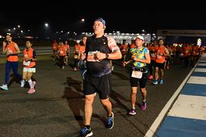 BIB: 216, 29307
                            <button type="button" onclick="openModal(14077557)" class="btn btn-primary btn-sm float-right btn-popup" data-toggle="modal" data-target=".modal-high-quality">
                        <i class="fas fa-shopping-cart"></i> Add to Cart
                    </button>
                                            <button type="button" onclick="isThisMe(14077557, true)" class="btn btn-success btn-sm float-right btn-popup btn-isme hidden" data-toggle="tooltip" data-placement="bottom" title="นี่คือรูปของคุณใช่ไหม คลิกที่นี่เพื่อเอาเข้าอัลบั้ม">
                        <i class="fas fa-plus"></i> Add to album
                    </button>
                    <button type="button" onclick="isThisMe(14077557, false)" class="btn btn-warning btn-sm float-right btn-popup btn-isnotme hidden">
                        <i class="fas fa-ban"></i> Remove from album
                    </button>