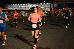 BIB: 050, 28916
                            <button type="button" onclick="openModal(14065789)" class="btn btn-primary btn-sm float-right btn-popup" data-toggle="modal" data-target=".modal-high-quality">
                        <i class="fas fa-shopping-cart"></i> Add to Cart
                    </button>
                                            <button type="button" onclick="isThisMe(14065789, true)" class="btn btn-success btn-sm float-right btn-popup btn-isme hidden" data-toggle="tooltip" data-placement="bottom" title="นี่คือรูปของคุณใช่ไหม คลิกที่นี่เพื่อเอาเข้าอัลบั้ม">
                        <i class="fas fa-plus"></i> Add to album
                    </button>
                    <button type="button" onclick="isThisMe(14065789, false)" class="btn btn-warning btn-sm float-right btn-popup btn-isnotme hidden">
                        <i class="fas fa-ban"></i> Remove from album
                    </button>