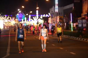 BIB: 4600, 47650
                            <button type="button" onclick="openModal(14328859)" class="btn btn-primary btn-sm float-right btn-popup" data-toggle="modal" data-target=".modal-high-quality">
                        <i class="fas fa-shopping-cart"></i> Add to Cart
                    </button>
                                            <button type="button" onclick="isThisMe(14328859, true)" class="btn btn-success btn-sm float-right btn-popup btn-isme hidden" data-toggle="tooltip" data-placement="bottom" title="นี่คือรูปของคุณใช่ไหม คลิกที่นี่เพื่อเอาเข้าอัลบั้ม">
                        <i class="fas fa-plus"></i> Add to album
                    </button>
                    <button type="button" onclick="isThisMe(14328859, false)" class="btn btn-warning btn-sm float-right btn-popup btn-isnotme hidden">
                        <i class="fas fa-ban"></i> Remove from album
                    </button>