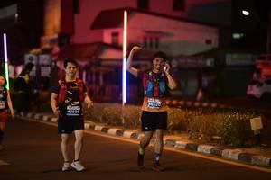 BIB: 46520, 288, 42506
                            <button type="button" onclick="openModal(14305042)" class="btn btn-primary btn-sm float-right btn-popup" data-toggle="modal" data-target=".modal-high-quality">
                        <i class="fas fa-shopping-cart"></i> Add to Cart
                    </button>
                                            <button type="button" onclick="isThisMe(14305042, true)" class="btn btn-success btn-sm float-right btn-popup btn-isme hidden" data-toggle="tooltip" data-placement="bottom" title="นี่คือรูปของคุณใช่ไหม คลิกที่นี่เพื่อเอาเข้าอัลบั้ม">
                        <i class="fas fa-plus"></i> Add to album
                    </button>
                    <button type="button" onclick="isThisMe(14305042, false)" class="btn btn-warning btn-sm float-right btn-popup btn-isnotme hidden">
                        <i class="fas fa-ban"></i> Remove from album
                    </button>