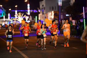 BIB: 25202, 40237, 100
                            <button type="button" onclick="openModal(13996025)" class="btn btn-primary btn-sm float-right btn-popup" data-toggle="modal" data-target=".modal-high-quality">
                        <i class="fas fa-shopping-cart"></i> Add to Cart
                    </button>
                                            <button type="button" onclick="isThisMe(13996025, true)" class="btn btn-success btn-sm float-right btn-popup btn-isme hidden" data-toggle="tooltip" data-placement="bottom" title="นี่คือรูปของคุณใช่ไหม คลิกที่นี่เพื่อเอาเข้าอัลบั้ม">
                        <i class="fas fa-plus"></i> Add to album
                    </button>
                    <button type="button" onclick="isThisMe(13996025, false)" class="btn btn-warning btn-sm float-right btn-popup btn-isnotme hidden">
                        <i class="fas fa-ban"></i> Remove from album
                    </button>