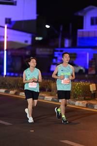BIB: 0254, 28025, 129
                            <button type="button" onclick="openModal(13881414)" class="btn btn-primary btn-sm float-right btn-popup" data-toggle="modal" data-target=".modal-high-quality">
                        <i class="fas fa-shopping-cart"></i> Add to Cart
                    </button>
                                            <button type="button" onclick="isThisMe(13881414, true)" class="btn btn-success btn-sm float-right btn-popup btn-isme hidden" data-toggle="tooltip" data-placement="bottom" title="นี่คือรูปของคุณใช่ไหม คลิกที่นี่เพื่อเอาเข้าอัลบั้ม">
                        <i class="fas fa-plus"></i> Add to album
                    </button>
                    <button type="button" onclick="isThisMe(13881414, false)" class="btn btn-warning btn-sm float-right btn-popup btn-isnotme hidden">
                        <i class="fas fa-ban"></i> Remove from album
                    </button>