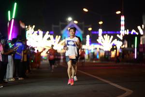 BIB: 21052
                            <button type="button" onclick="openModal(13982122)" class="btn btn-primary btn-sm float-right btn-popup" data-toggle="modal" data-target=".modal-high-quality">
                        <i class="fas fa-shopping-cart"></i> Add to Cart
                    </button>
                                            <button type="button" onclick="isThisMe(13982122, true)" class="btn btn-success btn-sm float-right btn-popup btn-isme hidden" data-toggle="tooltip" data-placement="bottom" title="นี่คือรูปของคุณใช่ไหม คลิกที่นี่เพื่อเอาเข้าอัลบั้ม">
                        <i class="fas fa-plus"></i> Add to album
                    </button>
                    <button type="button" onclick="isThisMe(13982122, false)" class="btn btn-warning btn-sm float-right btn-popup btn-isnotme hidden">
                        <i class="fas fa-ban"></i> Remove from album
                    </button>