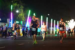 BIB: 417, 45534
                            <button type="button" onclick="openModal(13901944)" class="btn btn-primary btn-sm float-right btn-popup" data-toggle="modal" data-target=".modal-high-quality">
                        <i class="fas fa-shopping-cart"></i> Add to Cart
                    </button>
                                            <button type="button" onclick="isThisMe(13901944, true)" class="btn btn-success btn-sm float-right btn-popup btn-isme hidden" data-toggle="tooltip" data-placement="bottom" title="นี่คือรูปของคุณใช่ไหม คลิกที่นี่เพื่อเอาเข้าอัลบั้ม">
                        <i class="fas fa-plus"></i> Add to album
                    </button>
                    <button type="button" onclick="isThisMe(13901944, false)" class="btn btn-warning btn-sm float-right btn-popup btn-isnotme hidden">
                        <i class="fas fa-ban"></i> Remove from album
                    </button>