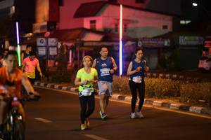 BIB: 46185, 47755
                            <button type="button" onclick="openModal(14329154)" class="btn btn-primary btn-sm float-right btn-popup" data-toggle="modal" data-target=".modal-high-quality">
                        <i class="fas fa-shopping-cart"></i> Add to Cart
                    </button>
                                            <button type="button" onclick="isThisMe(14329154, true)" class="btn btn-success btn-sm float-right btn-popup btn-isme hidden" data-toggle="tooltip" data-placement="bottom" title="นี่คือรูปของคุณใช่ไหม คลิกที่นี่เพื่อเอาเข้าอัลบั้ม">
                        <i class="fas fa-plus"></i> Add to album
                    </button>
                    <button type="button" onclick="isThisMe(14329154, false)" class="btn btn-warning btn-sm float-right btn-popup btn-isnotme hidden">
                        <i class="fas fa-ban"></i> Remove from album
                    </button>