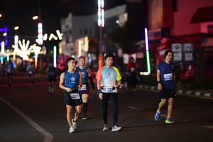 BIB: 6963, 6204
                            <button type="button" onclick="openModal(14311095)" class="btn btn-primary btn-sm float-right btn-popup" data-toggle="modal" data-target=".modal-high-quality">
                        <i class="fas fa-shopping-cart"></i> Add to Cart
                    </button>
                                            <button type="button" onclick="isThisMe(14311095, true)" class="btn btn-success btn-sm float-right btn-popup btn-isme hidden" data-toggle="tooltip" data-placement="bottom" title="นี่คือรูปของคุณใช่ไหม คลิกที่นี่เพื่อเอาเข้าอัลบั้ม">
                        <i class="fas fa-plus"></i> Add to album
                    </button>
                    <button type="button" onclick="isThisMe(14311095, false)" class="btn btn-warning btn-sm float-right btn-popup btn-isnotme hidden">
                        <i class="fas fa-ban"></i> Remove from album
                    </button>