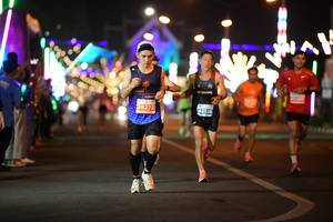 BIB: 26272
                            <button type="button" onclick="openModal(13967341)" class="btn btn-primary btn-sm float-right btn-popup" data-toggle="modal" data-target=".modal-high-quality">
                        <i class="fas fa-shopping-cart"></i> Add to Cart
                    </button>
                                            <button type="button" onclick="isThisMe(13967341, true)" class="btn btn-success btn-sm float-right btn-popup btn-isme hidden" data-toggle="tooltip" data-placement="bottom" title="นี่คือรูปของคุณใช่ไหม คลิกที่นี่เพื่อเอาเข้าอัลบั้ม">
                        <i class="fas fa-plus"></i> Add to album
                    </button>
                    <button type="button" onclick="isThisMe(13967341, false)" class="btn btn-warning btn-sm float-right btn-popup btn-isnotme hidden">
                        <i class="fas fa-ban"></i> Remove from album
                    </button>