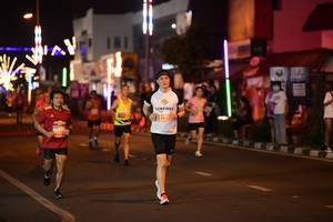 BIB: 25773
                            <button type="button" onclick="openModal(14009408)" class="btn btn-primary btn-sm float-right btn-popup" data-toggle="modal" data-target=".modal-high-quality">
                        <i class="fas fa-shopping-cart"></i> Add to Cart
                    </button>
                                            <button type="button" onclick="isThisMe(14009408, true)" class="btn btn-success btn-sm float-right btn-popup btn-isme hidden" data-toggle="tooltip" data-placement="bottom" title="นี่คือรูปของคุณใช่ไหม คลิกที่นี่เพื่อเอาเข้าอัลบั้ม">
                        <i class="fas fa-plus"></i> Add to album
                    </button>
                    <button type="button" onclick="isThisMe(14009408, false)" class="btn btn-warning btn-sm float-right btn-popup btn-isnotme hidden">
                        <i class="fas fa-ban"></i> Remove from album
                    </button>