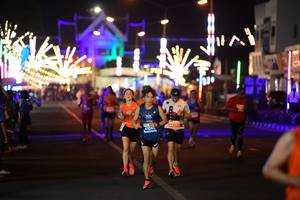 BIB: 410
                            <button type="button" onclick="openModal(13992421)" class="btn btn-primary btn-sm float-right btn-popup" data-toggle="modal" data-target=".modal-high-quality">
                        <i class="fas fa-shopping-cart"></i> Add to Cart
                    </button>
                                            <button type="button" onclick="isThisMe(13992421, true)" class="btn btn-success btn-sm float-right btn-popup btn-isme hidden" data-toggle="tooltip" data-placement="bottom" title="นี่คือรูปของคุณใช่ไหม คลิกที่นี่เพื่อเอาเข้าอัลบั้ม">
                        <i class="fas fa-plus"></i> Add to album
                    </button>
                    <button type="button" onclick="isThisMe(13992421, false)" class="btn btn-warning btn-sm float-right btn-popup btn-isnotme hidden">
                        <i class="fas fa-ban"></i> Remove from album
                    </button>