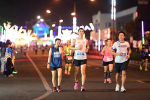 BIB: 95082, 40037, 424, 43100
                            <button type="button" onclick="openModal(13886592)" class="btn btn-primary btn-sm float-right btn-popup" data-toggle="modal" data-target=".modal-high-quality">
                        <i class="fas fa-shopping-cart"></i> Add to Cart
                    </button>
                                            <button type="button" onclick="isThisMe(13886592, true)" class="btn btn-success btn-sm float-right btn-popup btn-isme hidden" data-toggle="tooltip" data-placement="bottom" title="นี่คือรูปของคุณใช่ไหม คลิกที่นี่เพื่อเอาเข้าอัลบั้ม">
                        <i class="fas fa-plus"></i> Add to album
                    </button>
                    <button type="button" onclick="isThisMe(13886592, false)" class="btn btn-warning btn-sm float-right btn-popup btn-isnotme hidden">
                        <i class="fas fa-ban"></i> Remove from album
                    </button>