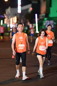 BIB: 292, 25102, 27889
                            <button type="button" onclick="openModal(13870974)" class="btn btn-primary btn-sm float-right btn-popup" data-toggle="modal" data-target=".modal-high-quality">
                        <i class="fas fa-shopping-cart"></i> Add to Cart
                    </button>
                                            <button type="button" onclick="isThisMe(13870974, true)" class="btn btn-success btn-sm float-right btn-popup btn-isme hidden" data-toggle="tooltip" data-placement="bottom" title="นี่คือรูปของคุณใช่ไหม คลิกที่นี่เพื่อเอาเข้าอัลบั้ม">
                        <i class="fas fa-plus"></i> Add to album
                    </button>
                    <button type="button" onclick="isThisMe(13870974, false)" class="btn btn-warning btn-sm float-right btn-popup btn-isnotme hidden">
                        <i class="fas fa-ban"></i> Remove from album
                    </button>