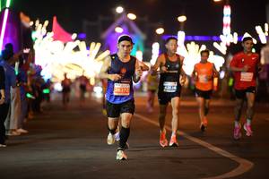 BIB: 20350, 42528, 26272
                            <button type="button" onclick="openModal(13967372)" class="btn btn-primary btn-sm float-right btn-popup" data-toggle="modal" data-target=".modal-high-quality">
                        <i class="fas fa-shopping-cart"></i> Add to Cart
                    </button>
                                            <button type="button" onclick="isThisMe(13967372, true)" class="btn btn-success btn-sm float-right btn-popup btn-isme hidden" data-toggle="tooltip" data-placement="bottom" title="นี่คือรูปของคุณใช่ไหม คลิกที่นี่เพื่อเอาเข้าอัลบั้ม">
                        <i class="fas fa-plus"></i> Add to album
                    </button>
                    <button type="button" onclick="isThisMe(13967372, false)" class="btn btn-warning btn-sm float-right btn-popup btn-isnotme hidden">
                        <i class="fas fa-ban"></i> Remove from album
                    </button>