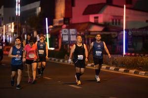 BIB: 26925, 0445, 47934, 41118
                            <button type="button" onclick="openModal(14319213)" class="btn btn-primary btn-sm float-right btn-popup" data-toggle="modal" data-target=".modal-high-quality">
                        <i class="fas fa-shopping-cart"></i> Add to Cart
                    </button>
                                            <button type="button" onclick="isThisMe(14319213, true)" class="btn btn-success btn-sm float-right btn-popup btn-isme hidden" data-toggle="tooltip" data-placement="bottom" title="นี่คือรูปของคุณใช่ไหม คลิกที่นี่เพื่อเอาเข้าอัลบั้ม">
                        <i class="fas fa-plus"></i> Add to album
                    </button>
                    <button type="button" onclick="isThisMe(14319213, false)" class="btn btn-warning btn-sm float-right btn-popup btn-isnotme hidden">
                        <i class="fas fa-ban"></i> Remove from album
                    </button>