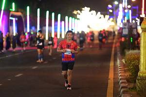 BIB: 2243
                            <button type="button" onclick="openModal(13905471)" class="btn btn-primary btn-sm float-right btn-popup" data-toggle="modal" data-target=".modal-high-quality">
                        <i class="fas fa-shopping-cart"></i> Add to Cart
                    </button>
                                            <button type="button" onclick="isThisMe(13905471, true)" class="btn btn-success btn-sm float-right btn-popup btn-isme hidden" data-toggle="tooltip" data-placement="bottom" title="นี่คือรูปของคุณใช่ไหม คลิกที่นี่เพื่อเอาเข้าอัลบั้ม">
                        <i class="fas fa-plus"></i> Add to album
                    </button>
                    <button type="button" onclick="isThisMe(13905471, false)" class="btn btn-warning btn-sm float-right btn-popup btn-isnotme hidden">
                        <i class="fas fa-ban"></i> Remove from album
                    </button>