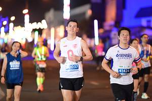 BIB: 95082, 0037, 41424
                            <button type="button" onclick="openModal(13886674)" class="btn btn-primary btn-sm float-right btn-popup" data-toggle="modal" data-target=".modal-high-quality">
                        <i class="fas fa-shopping-cart"></i> Add to Cart
                    </button>
                                            <button type="button" onclick="isThisMe(13886674, true)" class="btn btn-success btn-sm float-right btn-popup btn-isme hidden" data-toggle="tooltip" data-placement="bottom" title="นี่คือรูปของคุณใช่ไหม คลิกที่นี่เพื่อเอาเข้าอัลบั้ม">
                        <i class="fas fa-plus"></i> Add to album
                    </button>
                    <button type="button" onclick="isThisMe(13886674, false)" class="btn btn-warning btn-sm float-right btn-popup btn-isnotme hidden">
                        <i class="fas fa-ban"></i> Remove from album
                    </button>