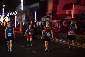 BIB: 432, 46557, 42506
                            <button type="button" onclick="openModal(14304818)" class="btn btn-primary btn-sm float-right btn-popup" data-toggle="modal" data-target=".modal-high-quality">
                        <i class="fas fa-shopping-cart"></i> Add to Cart
                    </button>
                                            <button type="button" onclick="isThisMe(14304818, true)" class="btn btn-success btn-sm float-right btn-popup btn-isme hidden" data-toggle="tooltip" data-placement="bottom" title="นี่คือรูปของคุณใช่ไหม คลิกที่นี่เพื่อเอาเข้าอัลบั้ม">
                        <i class="fas fa-plus"></i> Add to album
                    </button>
                    <button type="button" onclick="isThisMe(14304818, false)" class="btn btn-warning btn-sm float-right btn-popup btn-isnotme hidden">
                        <i class="fas fa-ban"></i> Remove from album
                    </button>