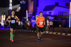 BIB: 41202, 21485
                            <button type="button" onclick="openModal(14028739)" class="btn btn-primary btn-sm float-right btn-popup" data-toggle="modal" data-target=".modal-high-quality">
                        <i class="fas fa-shopping-cart"></i> Add to Cart
                    </button>
                                            <button type="button" onclick="isThisMe(14028739, true)" class="btn btn-success btn-sm float-right btn-popup btn-isme hidden" data-toggle="tooltip" data-placement="bottom" title="นี่คือรูปของคุณใช่ไหม คลิกที่นี่เพื่อเอาเข้าอัลบั้ม">
                        <i class="fas fa-plus"></i> Add to album
                    </button>
                    <button type="button" onclick="isThisMe(14028739, false)" class="btn btn-warning btn-sm float-right btn-popup btn-isnotme hidden">
                        <i class="fas fa-ban"></i> Remove from album
                    </button>