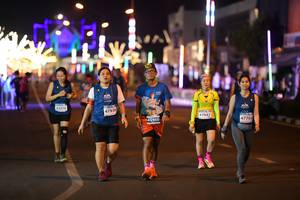 BIB: 42816, 47935, 47607, 45960, 47702
                            <button type="button" onclick="openModal(14300115)" class="btn btn-primary btn-sm float-right btn-popup" data-toggle="modal" data-target=".modal-high-quality">
                        <i class="fas fa-shopping-cart"></i> Add to Cart
                    </button>
                                            <button type="button" onclick="isThisMe(14300115, true)" class="btn btn-success btn-sm float-right btn-popup btn-isme hidden" data-toggle="tooltip" data-placement="bottom" title="นี่คือรูปของคุณใช่ไหม คลิกที่นี่เพื่อเอาเข้าอัลบั้ม">
                        <i class="fas fa-plus"></i> Add to album
                    </button>
                    <button type="button" onclick="isThisMe(14300115, false)" class="btn btn-warning btn-sm float-right btn-popup btn-isnotme hidden">
                        <i class="fas fa-ban"></i> Remove from album
                    </button>