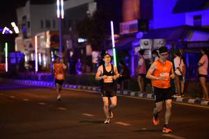 BIB: 21395
                            <button type="button" onclick="openModal(14017757)" class="btn btn-primary btn-sm float-right btn-popup" data-toggle="modal" data-target=".modal-high-quality">
                        <i class="fas fa-shopping-cart"></i> Add to Cart
                    </button>
                                            <button type="button" onclick="isThisMe(14017757, true)" class="btn btn-success btn-sm float-right btn-popup btn-isme hidden" data-toggle="tooltip" data-placement="bottom" title="นี่คือรูปของคุณใช่ไหม คลิกที่นี่เพื่อเอาเข้าอัลบั้ม">
                        <i class="fas fa-plus"></i> Add to album
                    </button>
                    <button type="button" onclick="isThisMe(14017757, false)" class="btn btn-warning btn-sm float-right btn-popup btn-isnotme hidden">
                        <i class="fas fa-ban"></i> Remove from album
                    </button>