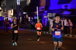 BIB: 21458, 30534
                            <button type="button" onclick="openModal(14009761)" class="btn btn-primary btn-sm float-right btn-popup" data-toggle="modal" data-target=".modal-high-quality">
                        <i class="fas fa-shopping-cart"></i> Add to Cart
                    </button>
                                            <button type="button" onclick="isThisMe(14009761, true)" class="btn btn-success btn-sm float-right btn-popup btn-isme hidden" data-toggle="tooltip" data-placement="bottom" title="นี่คือรูปของคุณใช่ไหม คลิกที่นี่เพื่อเอาเข้าอัลบั้ม">
                        <i class="fas fa-plus"></i> Add to album
                    </button>
                    <button type="button" onclick="isThisMe(14009761, false)" class="btn btn-warning btn-sm float-right btn-popup btn-isnotme hidden">
                        <i class="fas fa-ban"></i> Remove from album
                    </button>