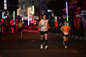 BIB: 20272, 23301
                            <button type="button" onclick="openModal(14005992)" class="btn btn-primary btn-sm float-right btn-popup" data-toggle="modal" data-target=".modal-high-quality">
                        <i class="fas fa-shopping-cart"></i> Add to Cart
                    </button>
                                            <button type="button" onclick="isThisMe(14005992, true)" class="btn btn-success btn-sm float-right btn-popup btn-isme hidden" data-toggle="tooltip" data-placement="bottom" title="นี่คือรูปของคุณใช่ไหม คลิกที่นี่เพื่อเอาเข้าอัลบั้ม">
                        <i class="fas fa-plus"></i> Add to album
                    </button>
                    <button type="button" onclick="isThisMe(14005992, false)" class="btn btn-warning btn-sm float-right btn-popup btn-isnotme hidden">
                        <i class="fas fa-ban"></i> Remove from album
                    </button>