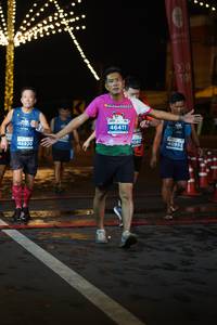 BIB: 46411, 1080, 40953, 45920
                            <button type="button" onclick="openModal(14828639)" class="btn btn-primary btn-sm float-right btn-popup" data-toggle="modal" data-target=".modal-high-quality">
                        <i class="fas fa-shopping-cart"></i> Add to Cart
                    </button>
                                            <button type="button" onclick="isThisMe(14828639, true)" class="btn btn-success btn-sm float-right btn-popup btn-isme hidden" data-toggle="tooltip" data-placement="bottom" title="นี่คือรูปของคุณใช่ไหม คลิกที่นี่เพื่อเอาเข้าอัลบั้ม">
                        <i class="fas fa-plus"></i> Add to album
                    </button>
                    <button type="button" onclick="isThisMe(14828639, false)" class="btn btn-warning btn-sm float-right btn-popup btn-isnotme hidden">
                        <i class="fas fa-ban"></i> Remove from album
                    </button>