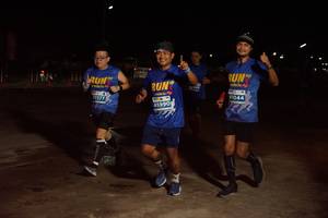 BIB: 7377, 41044, 45990
                            <button type="button" onclick="openModal(13894008)" class="btn btn-primary btn-sm float-right btn-popup" data-toggle="modal" data-target=".modal-high-quality">
                        <i class="fas fa-shopping-cart"></i> Add to Cart
                    </button>
                                            <button type="button" onclick="isThisMe(13894008, true)" class="btn btn-success btn-sm float-right btn-popup btn-isme hidden" data-toggle="tooltip" data-placement="bottom" title="นี่คือรูปของคุณใช่ไหม คลิกที่นี่เพื่อเอาเข้าอัลบั้ม">
                        <i class="fas fa-plus"></i> Add to album
                    </button>
                    <button type="button" onclick="isThisMe(13894008, false)" class="btn btn-warning btn-sm float-right btn-popup btn-isnotme hidden">
                        <i class="fas fa-ban"></i> Remove from album
                    </button>