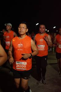 BIB: 470, 2021, 25056, 26300
                            <button type="button" onclick="openModal(13916744)" class="btn btn-primary btn-sm float-right btn-popup" data-toggle="modal" data-target=".modal-high-quality">
                        <i class="fas fa-shopping-cart"></i> Add to Cart
                    </button>
                                            <button type="button" onclick="isThisMe(13916744, true)" class="btn btn-success btn-sm float-right btn-popup btn-isme hidden" data-toggle="tooltip" data-placement="bottom" title="นี่คือรูปของคุณใช่ไหม คลิกที่นี่เพื่อเอาเข้าอัลบั้ม">
                        <i class="fas fa-plus"></i> Add to album
                    </button>
                    <button type="button" onclick="isThisMe(13916744, false)" class="btn btn-warning btn-sm float-right btn-popup btn-isnotme hidden">
                        <i class="fas fa-ban"></i> Remove from album
                    </button>