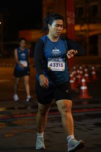 BIB: 021, 43315
                            <button type="button" onclick="openModal(14885123)" class="btn btn-primary btn-sm float-right btn-popup" data-toggle="modal" data-target=".modal-high-quality">
                        <i class="fas fa-shopping-cart"></i> Add to Cart
                    </button>
                                            <button type="button" onclick="isThisMe(14885123, true)" class="btn btn-success btn-sm float-right btn-popup btn-isme hidden" data-toggle="tooltip" data-placement="bottom" title="นี่คือรูปของคุณใช่ไหม คลิกที่นี่เพื่อเอาเข้าอัลบั้ม">
                        <i class="fas fa-plus"></i> Add to album
                    </button>
                    <button type="button" onclick="isThisMe(14885123, false)" class="btn btn-warning btn-sm float-right btn-popup btn-isnotme hidden">
                        <i class="fas fa-ban"></i> Remove from album
                    </button>
