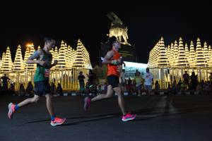 BIB: 
                            <button type="button" onclick="openModal(13970766)" class="btn btn-primary btn-sm float-right btn-popup" data-toggle="modal" data-target=".modal-high-quality">
                        <i class="fas fa-shopping-cart"></i> Add to Cart
                    </button>
                                            <button type="button" onclick="isThisMe(13970766, true)" class="btn btn-success btn-sm float-right btn-popup btn-isme hidden" data-toggle="tooltip" data-placement="bottom" title="นี่คือรูปของคุณใช่ไหม คลิกที่นี่เพื่อเอาเข้าอัลบั้ม">
                        <i class="fas fa-plus"></i> Add to album
                    </button>
                    <button type="button" onclick="isThisMe(13970766, false)" class="btn btn-warning btn-sm float-right btn-popup btn-isnotme hidden">
                        <i class="fas fa-ban"></i> Remove from album
                    </button>