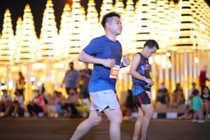 BIB: 200
                            <button type="button" onclick="openModal(13990518)" class="btn btn-primary btn-sm float-right btn-popup" data-toggle="modal" data-target=".modal-high-quality">
                        <i class="fas fa-shopping-cart"></i> Add to Cart
                    </button>
                                            <button type="button" onclick="isThisMe(13990518, true)" class="btn btn-success btn-sm float-right btn-popup btn-isme hidden" data-toggle="tooltip" data-placement="bottom" title="นี่คือรูปของคุณใช่ไหม คลิกที่นี่เพื่อเอาเข้าอัลบั้ม">
                        <i class="fas fa-plus"></i> Add to album
                    </button>
                    <button type="button" onclick="isThisMe(13990518, false)" class="btn btn-warning btn-sm float-right btn-popup btn-isnotme hidden">
                        <i class="fas fa-ban"></i> Remove from album
                    </button>