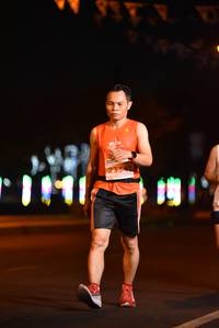 BIB: 23341
                            <button type="button" onclick="openModal(14267962)" class="btn btn-primary btn-sm float-right btn-popup" data-toggle="modal" data-target=".modal-high-quality">
                        <i class="fas fa-shopping-cart"></i> Add to Cart
                    </button>
                                            <button type="button" onclick="isThisMe(14267962, true)" class="btn btn-success btn-sm float-right btn-popup btn-isme hidden" data-toggle="tooltip" data-placement="bottom" title="นี่คือรูปของคุณใช่ไหม คลิกที่นี่เพื่อเอาเข้าอัลบั้ม">
                        <i class="fas fa-plus"></i> Add to album
                    </button>
                    <button type="button" onclick="isThisMe(14267962, false)" class="btn btn-warning btn-sm float-right btn-popup btn-isnotme hidden">
                        <i class="fas fa-ban"></i> Remove from album
                    </button>