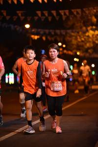 BIB: 23650
                            <button type="button" onclick="openModal(15101513)" class="btn btn-primary btn-sm float-right btn-popup" data-toggle="modal" data-target=".modal-high-quality">
                        <i class="fas fa-shopping-cart"></i> Add to Cart
                    </button>
                                            <button type="button" onclick="isThisMe(15101513, true)" class="btn btn-success btn-sm float-right btn-popup btn-isme hidden" data-toggle="tooltip" data-placement="bottom" title="นี่คือรูปของคุณใช่ไหม คลิกที่นี่เพื่อเอาเข้าอัลบั้ม">
                        <i class="fas fa-plus"></i> Add to album
                    </button>
                    <button type="button" onclick="isThisMe(15101513, false)" class="btn btn-warning btn-sm float-right btn-popup btn-isnotme hidden">
                        <i class="fas fa-ban"></i> Remove from album
                    </button>