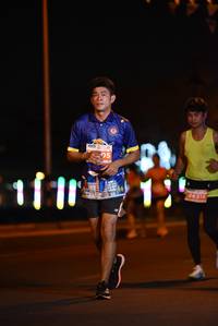 BIB: 26315
                            <button type="button" onclick="openModal(15072582)" class="btn btn-primary btn-sm float-right btn-popup" data-toggle="modal" data-target=".modal-high-quality">
                        <i class="fas fa-shopping-cart"></i> Add to Cart
                    </button>
                                            <button type="button" onclick="isThisMe(15072582, true)" class="btn btn-success btn-sm float-right btn-popup btn-isme hidden" data-toggle="tooltip" data-placement="bottom" title="นี่คือรูปของคุณใช่ไหม คลิกที่นี่เพื่อเอาเข้าอัลบั้ม">
                        <i class="fas fa-plus"></i> Add to album
                    </button>
                    <button type="button" onclick="isThisMe(15072582, false)" class="btn btn-warning btn-sm float-right btn-popup btn-isnotme hidden">
                        <i class="fas fa-ban"></i> Remove from album
                    </button>