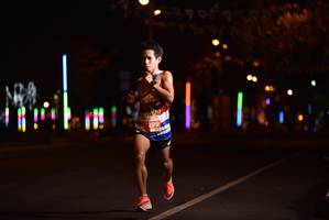 BIB: 299
                            <button type="button" onclick="openModal(13787782)" class="btn btn-primary btn-sm float-right btn-popup" data-toggle="modal" data-target=".modal-high-quality">
                        <i class="fas fa-shopping-cart"></i> Add to Cart
                    </button>
                                            <button type="button" onclick="isThisMe(13787782, true)" class="btn btn-success btn-sm float-right btn-popup btn-isme hidden" data-toggle="tooltip" data-placement="bottom" title="นี่คือรูปของคุณใช่ไหม คลิกที่นี่เพื่อเอาเข้าอัลบั้ม">
                        <i class="fas fa-plus"></i> Add to album
                    </button>
                    <button type="button" onclick="isThisMe(13787782, false)" class="btn btn-warning btn-sm float-right btn-popup btn-isnotme hidden">
                        <i class="fas fa-ban"></i> Remove from album
                    </button>