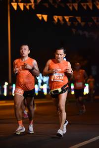 BIB: 25033, 21498
                            <button type="button" onclick="openModal(14372950)" class="btn btn-primary btn-sm float-right btn-popup" data-toggle="modal" data-target=".modal-high-quality">
                        <i class="fas fa-shopping-cart"></i> Add to Cart
                    </button>
                                            <button type="button" onclick="isThisMe(14372950, true)" class="btn btn-success btn-sm float-right btn-popup btn-isme hidden" data-toggle="tooltip" data-placement="bottom" title="นี่คือรูปของคุณใช่ไหม คลิกที่นี่เพื่อเอาเข้าอัลบั้ม">
                        <i class="fas fa-plus"></i> Add to album
                    </button>
                    <button type="button" onclick="isThisMe(14372950, false)" class="btn btn-warning btn-sm float-right btn-popup btn-isnotme hidden">
                        <i class="fas fa-ban"></i> Remove from album
                    </button>
