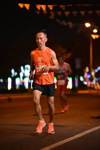 BIB: 206
                            <button type="button" onclick="openModal(13937677)" class="btn btn-primary btn-sm float-right btn-popup" data-toggle="modal" data-target=".modal-high-quality">
                        <i class="fas fa-shopping-cart"></i> Add to Cart
                    </button>
                                            <button type="button" onclick="isThisMe(13937677, true)" class="btn btn-success btn-sm float-right btn-popup btn-isme hidden" data-toggle="tooltip" data-placement="bottom" title="นี่คือรูปของคุณใช่ไหม คลิกที่นี่เพื่อเอาเข้าอัลบั้ม">
                        <i class="fas fa-plus"></i> Add to album
                    </button>
                    <button type="button" onclick="isThisMe(13937677, false)" class="btn btn-warning btn-sm float-right btn-popup btn-isnotme hidden">
                        <i class="fas fa-ban"></i> Remove from album
                    </button>