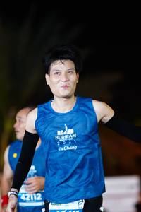 BIB: 021, 42112
                            <button type="button" onclick="openModal(14146963)" class="btn btn-primary btn-sm float-right btn-popup" data-toggle="modal" data-target=".modal-high-quality">
                        <i class="fas fa-shopping-cart"></i> Add to Cart
                    </button>
                                            <button type="button" onclick="isThisMe(14146963, true)" class="btn btn-success btn-sm float-right btn-popup btn-isme hidden" data-toggle="tooltip" data-placement="bottom" title="นี่คือรูปของคุณใช่ไหม คลิกที่นี่เพื่อเอาเข้าอัลบั้ม">
                        <i class="fas fa-plus"></i> Add to album
                    </button>
                    <button type="button" onclick="isThisMe(14146963, false)" class="btn btn-warning btn-sm float-right btn-popup btn-isnotme hidden">
                        <i class="fas fa-ban"></i> Remove from album
                    </button>