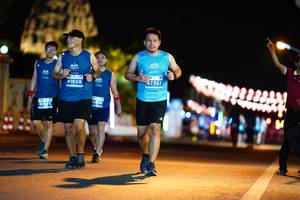 BIB: 41608, 367
                            <button type="button" onclick="openModal(14303832)" class="btn btn-primary btn-sm float-right btn-popup" data-toggle="modal" data-target=".modal-high-quality">
                        <i class="fas fa-shopping-cart"></i> Add to Cart
                    </button>
                                            <button type="button" onclick="isThisMe(14303832, true)" class="btn btn-success btn-sm float-right btn-popup btn-isme hidden" data-toggle="tooltip" data-placement="bottom" title="นี่คือรูปของคุณใช่ไหม คลิกที่นี่เพื่อเอาเข้าอัลบั้ม">
                        <i class="fas fa-plus"></i> Add to album
                    </button>
                    <button type="button" onclick="isThisMe(14303832, false)" class="btn btn-warning btn-sm float-right btn-popup btn-isnotme hidden">
                        <i class="fas fa-ban"></i> Remove from album
                    </button>