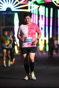 BIB: 6596
                            <button type="button" onclick="openModal(14780271)" class="btn btn-primary btn-sm float-right btn-popup" data-toggle="modal" data-target=".modal-high-quality">
                        <i class="fas fa-shopping-cart"></i> Add to Cart
                    </button>
                                            <button type="button" onclick="isThisMe(14780271, true)" class="btn btn-success btn-sm float-right btn-popup btn-isme hidden" data-toggle="tooltip" data-placement="bottom" title="นี่คือรูปของคุณใช่ไหม คลิกที่นี่เพื่อเอาเข้าอัลบั้ม">
                        <i class="fas fa-plus"></i> Add to album
                    </button>
                    <button type="button" onclick="isThisMe(14780271, false)" class="btn btn-warning btn-sm float-right btn-popup btn-isnotme hidden">
                        <i class="fas fa-ban"></i> Remove from album
                    </button>