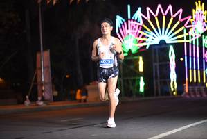 BIB: 40751
                            <button type="button" onclick="openModal(14594629)" class="btn btn-primary btn-sm float-right btn-popup" data-toggle="modal" data-target=".modal-high-quality">
                        <i class="fas fa-shopping-cart"></i> Add to Cart
                    </button>
                                            <button type="button" onclick="isThisMe(14594629, true)" class="btn btn-success btn-sm float-right btn-popup btn-isme hidden" data-toggle="tooltip" data-placement="bottom" title="นี่คือรูปของคุณใช่ไหม คลิกที่นี่เพื่อเอาเข้าอัลบั้ม">
                        <i class="fas fa-plus"></i> Add to album
                    </button>
                    <button type="button" onclick="isThisMe(14594629, false)" class="btn btn-warning btn-sm float-right btn-popup btn-isnotme hidden">
                        <i class="fas fa-ban"></i> Remove from album
                    </button>