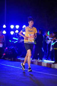 BIB: 2660, 306
                            <button type="button" onclick="openModal(14164571)" class="btn btn-primary btn-sm float-right btn-popup" data-toggle="modal" data-target=".modal-high-quality">
                        <i class="fas fa-shopping-cart"></i> Add to Cart
                    </button>
                                            <button type="button" onclick="isThisMe(14164571, true)" class="btn btn-success btn-sm float-right btn-popup btn-isme hidden" data-toggle="tooltip" data-placement="bottom" title="นี่คือรูปของคุณใช่ไหม คลิกที่นี่เพื่อเอาเข้าอัลบั้ม">
                        <i class="fas fa-plus"></i> Add to album
                    </button>
                    <button type="button" onclick="isThisMe(14164571, false)" class="btn btn-warning btn-sm float-right btn-popup btn-isnotme hidden">
                        <i class="fas fa-ban"></i> Remove from album
                    </button>