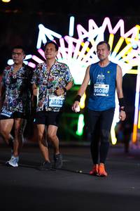 BIB: 95086, 995, 1609
                            <button type="button" onclick="openModal(14588648)" class="btn btn-primary btn-sm float-right btn-popup" data-toggle="modal" data-target=".modal-high-quality">
                        <i class="fas fa-shopping-cart"></i> Add to Cart
                    </button>
                                            <button type="button" onclick="isThisMe(14588648, true)" class="btn btn-success btn-sm float-right btn-popup btn-isme hidden" data-toggle="tooltip" data-placement="bottom" title="นี่คือรูปของคุณใช่ไหม คลิกที่นี่เพื่อเอาเข้าอัลบั้ม">
                        <i class="fas fa-plus"></i> Add to album
                    </button>
                    <button type="button" onclick="isThisMe(14588648, false)" class="btn btn-warning btn-sm float-right btn-popup btn-isnotme hidden">
                        <i class="fas fa-ban"></i> Remove from album
                    </button>