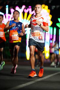 BIB: 584, 25456, 27012
                            <button type="button" onclick="openModal(14397824)" class="btn btn-primary btn-sm float-right btn-popup" data-toggle="modal" data-target=".modal-high-quality">
                        <i class="fas fa-shopping-cart"></i> Add to Cart
                    </button>
                                            <button type="button" onclick="isThisMe(14397824, true)" class="btn btn-success btn-sm float-right btn-popup btn-isme hidden" data-toggle="tooltip" data-placement="bottom" title="นี่คือรูปของคุณใช่ไหม คลิกที่นี่เพื่อเอาเข้าอัลบั้ม">
                        <i class="fas fa-plus"></i> Add to album
                    </button>
                    <button type="button" onclick="isThisMe(14397824, false)" class="btn btn-warning btn-sm float-right btn-popup btn-isnotme hidden">
                        <i class="fas fa-ban"></i> Remove from album
                    </button>