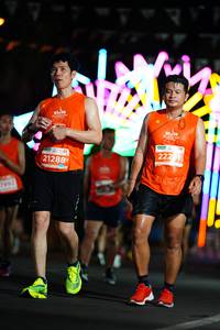 BIB: 21288, 222, 7992
                            <button type="button" onclick="openModal(14446043)" class="btn btn-primary btn-sm float-right btn-popup" data-toggle="modal" data-target=".modal-high-quality">
                        <i class="fas fa-shopping-cart"></i> Add to Cart
                    </button>
                                            <button type="button" onclick="isThisMe(14446043, true)" class="btn btn-success btn-sm float-right btn-popup btn-isme hidden" data-toggle="tooltip" data-placement="bottom" title="นี่คือรูปของคุณใช่ไหม คลิกที่นี่เพื่อเอาเข้าอัลบั้ม">
                        <i class="fas fa-plus"></i> Add to album
                    </button>
                    <button type="button" onclick="isThisMe(14446043, false)" class="btn btn-warning btn-sm float-right btn-popup btn-isnotme hidden">
                        <i class="fas fa-ban"></i> Remove from album
                    </button>