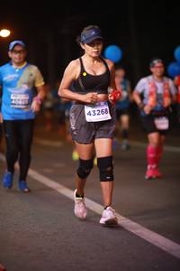 BIB: 406, 43268
                            <button type="button" onclick="openModal(15677541)" class="btn btn-primary btn-sm float-right btn-popup" data-toggle="modal" data-target=".modal-high-quality">
                        <i class="fas fa-shopping-cart"></i> Add to Cart
                    </button>
                                            <button type="button" onclick="isThisMe(15677541, true)" class="btn btn-success btn-sm float-right btn-popup btn-isme hidden" data-toggle="tooltip" data-placement="bottom" title="นี่คือรูปของคุณใช่ไหม คลิกที่นี่เพื่อเอาเข้าอัลบั้ม">
                        <i class="fas fa-plus"></i> Add to album
                    </button>
                    <button type="button" onclick="isThisMe(15677541, false)" class="btn btn-warning btn-sm float-right btn-popup btn-isnotme hidden">
                        <i class="fas fa-ban"></i> Remove from album
                    </button>